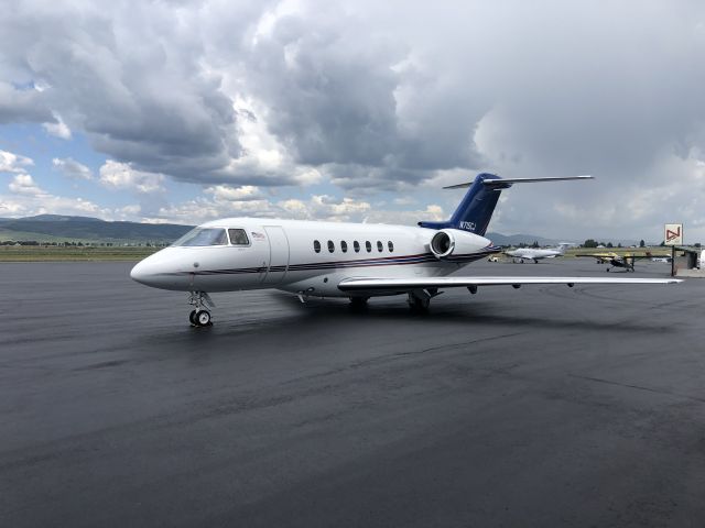 Hawker Beechcraft 4000 (N715CJ)