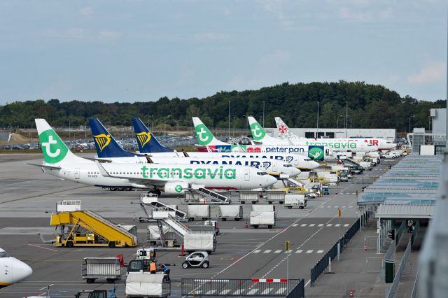 Boeing 737-800 (PH-HZD)