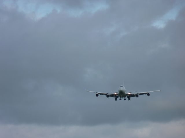 BOEING 747-8 (LX-RCV)