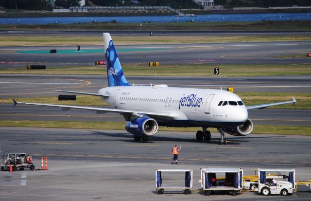 Airbus A320 (N510JB)