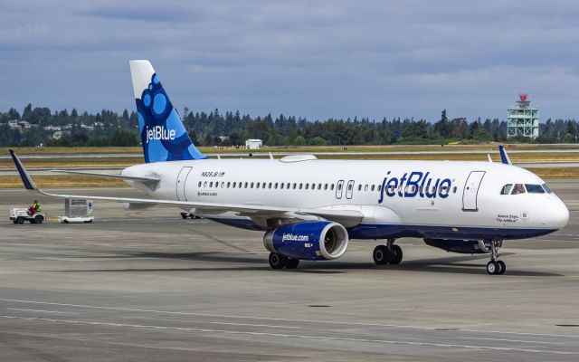 Airbus A320 (N828JB)