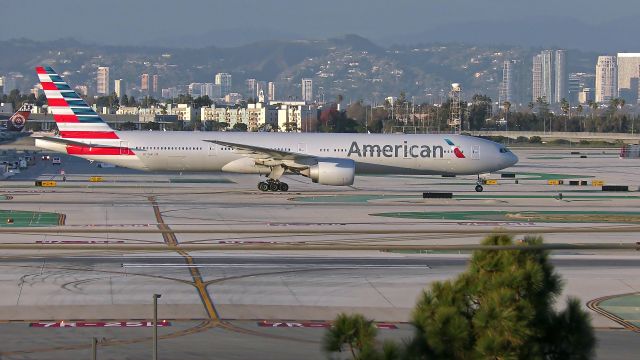 Boeing 777-200 (N717AN) - World famous Imperial Hill El Segundo AA Triple 7 taxiing to gate 