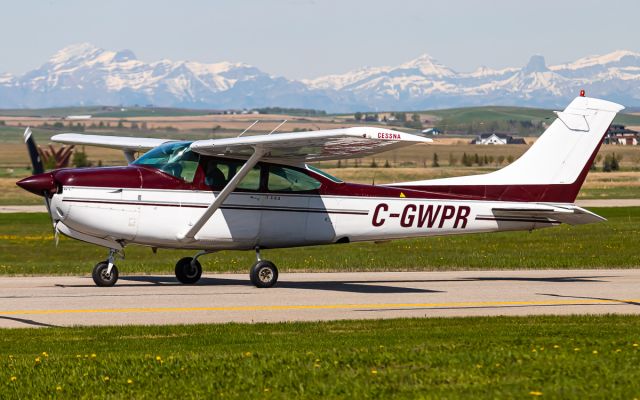 Cessna Skylane RG (C-GWPR)