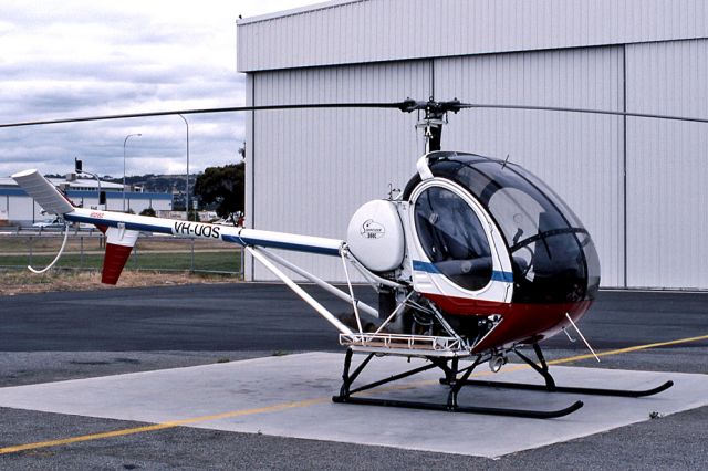 VH-UOS — - HUGHES 269C-300C - REG : VH-UOS (CN 50-0927) - PARAFIELD AIRPORT ADELAIDE SA. AUSTRALIA - YPPF 21/10/1995