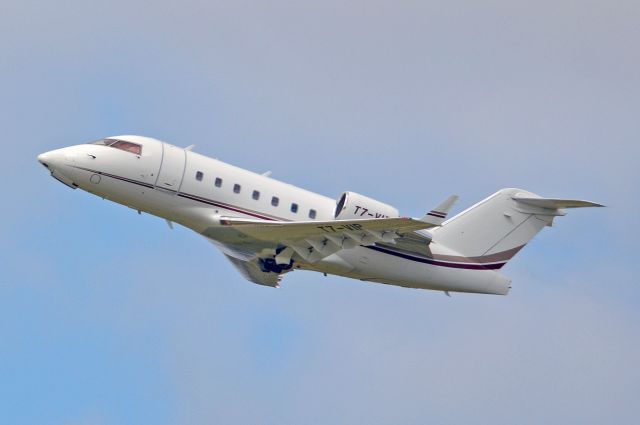 Canadair Challenger (T7-VIP) - St. Magleby RWY22R