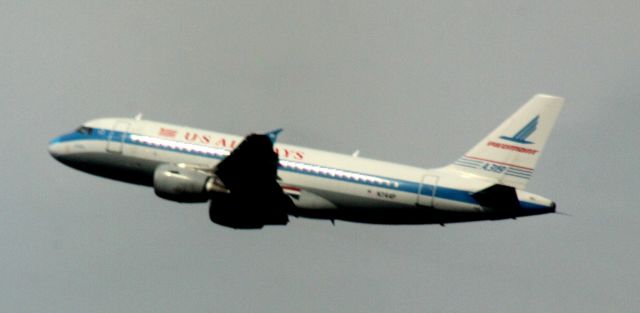 Airbus A319 (N744P) - While the A319 shows N744P ... system says otherwise .. Picture taken "on the fly" on an East bound departure from KDCA  .. in the SKYDOME at the Doubletree Hotel DCA / Crystal City.