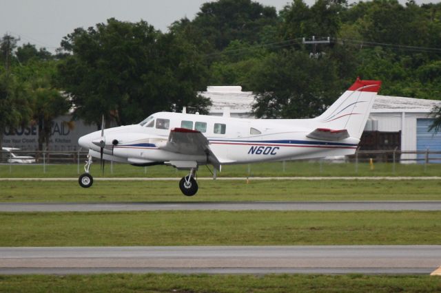 Beechcraft King Air 90 (N60C)