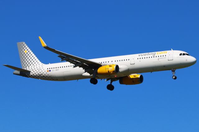Airbus A321 (EC-MRF)