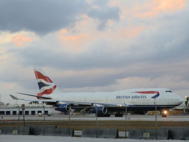 Boeing 747-400 (G-CIVT)