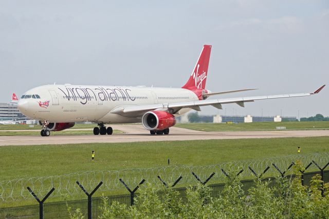 Airbus A330-300 (G-VKSS)