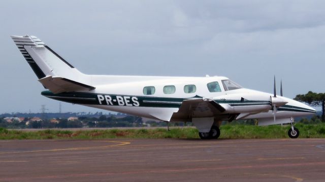 Beechcraft Duke (PR-BES)