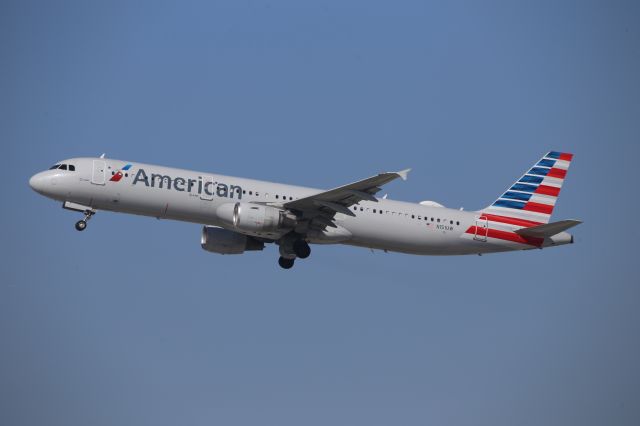 Airbus A321 (N151UW)