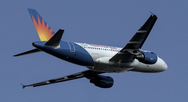 Airbus A319 (N306NV) - DEPARTING KDSM FOR KBNAbr /Sun 10/23/22 16:05:33