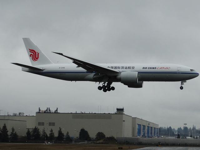 BOEING 777-200LR (B-2096) - Arriving from Victorville, CA after being painted