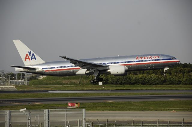 Boeing 777-200 (N779AN) - Final Approach to Narita Intl Airport Rwy16L on 2013/05/06