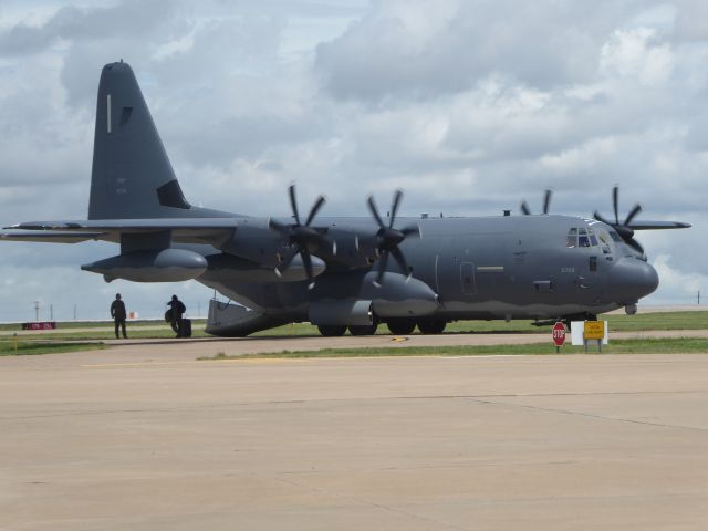 Lockheed C-130 Hercules —