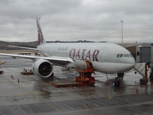 Boeing 777-200 (A7-BBH)