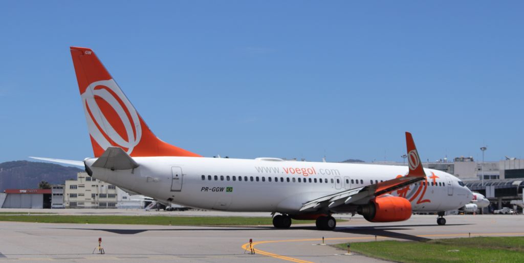 Boeing 737-800 (PR-GGW) - SPOTTER DAY SDU 2019