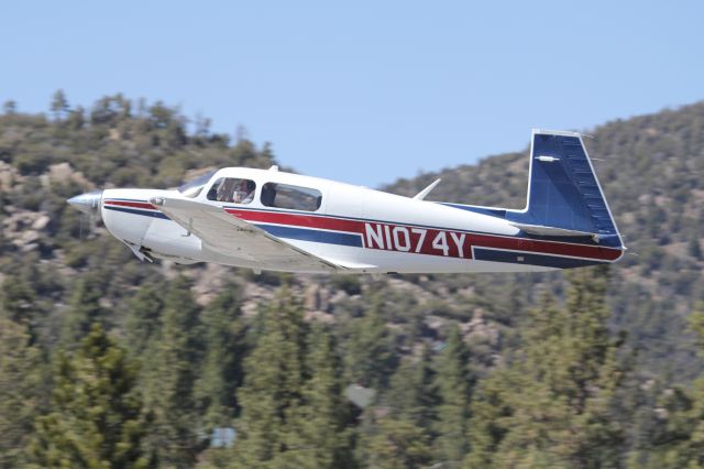 Mooney M-20 (N1074Y)