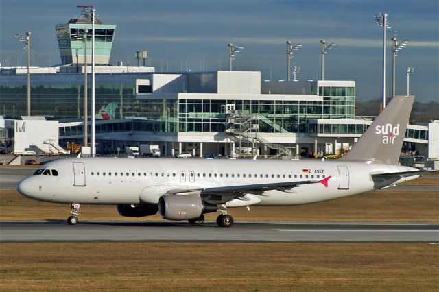 Airbus A320 (D-ASEF) - Airbus A320-214, SundAir, D-ASEF, EDDM, München-Franz Josef Strauss Airport, 24.Jan.2018; SundAir - new German Charter Airline