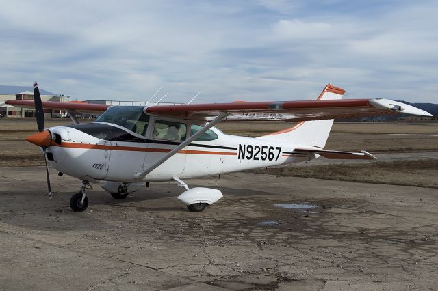 Cessna Skylane (N92567) - Arkansas Forestry Commission aircraft, on the ramp during a SAR mission in west Arkansas. February 2014