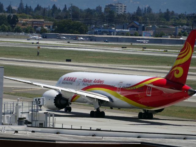 Boeing 787-8 (B-2728) - B-2728 Hainan Airlines Boeing 787-8 Dreamliner - cn 34938 / ln 73br /First Flight * Oct 2012br /Age 2.7 Yearsbr /2015-06-19 HU7990 San Jose (SJC) Beijing (PEK) 14:26-->Estimated 16:40