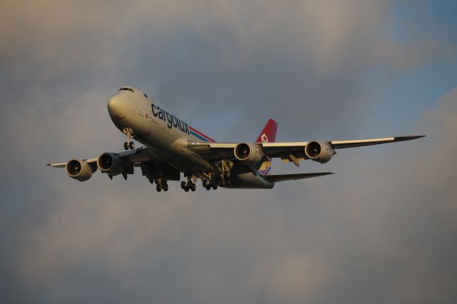BOEING 747-8 —