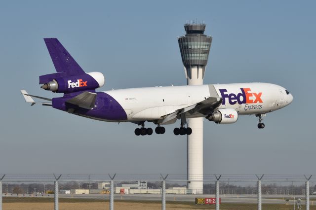 Boeing MD-11 (N607FE) - 5-R 11-18-23