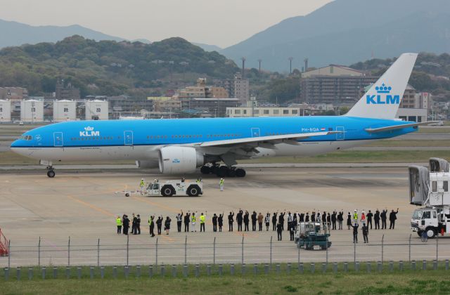 Boeing 777-200 (PH-BQA)