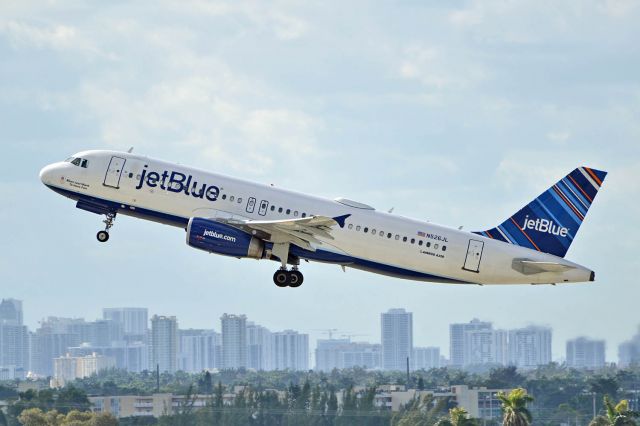 Airbus A320 (N526JL)