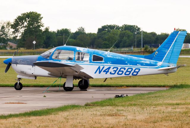 Mitsubishi MU-2 (N43688)