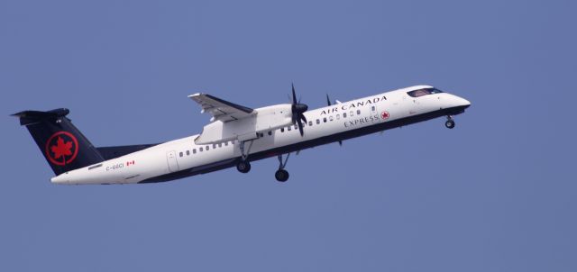de Havilland Dash 8-400 (C-GGCI) - Shortly after departure is this 2012 Air Canada Express de Havilland Canada Dash 8-400 in the Spring of 2024.