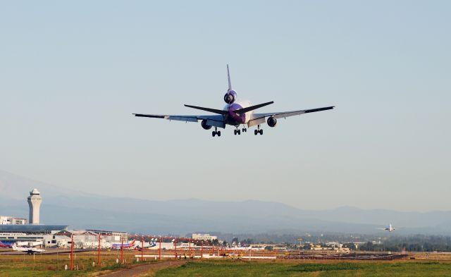 McDonnell Douglas DC-10 (N316FE) - FedEx MD-10 on short final for 10R at Portland International Airport.