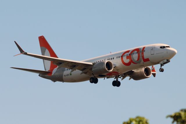 Boeing 737-700 (PS-GPD)