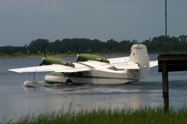 Grumman G-44 Widgeon (N86609) - LAKE KERR FL