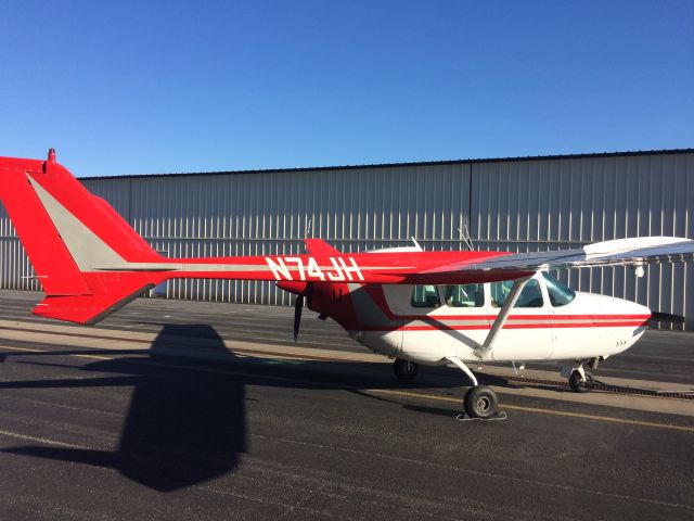 Cessna Super Skymaster (N74JH)