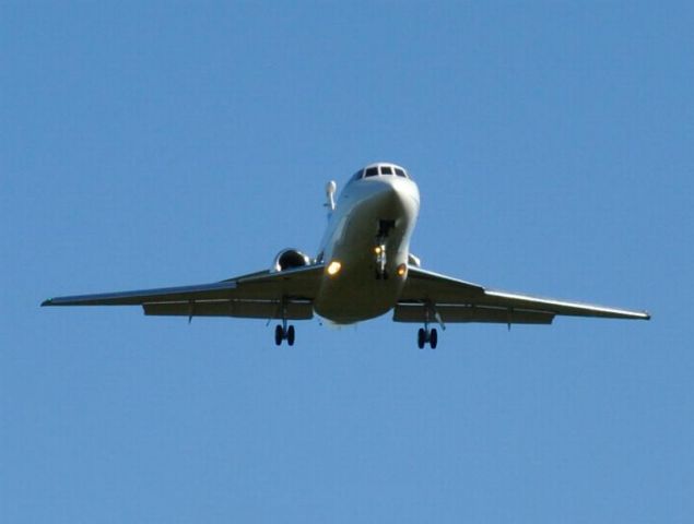 Dassault Falcon 20 (N163EB)