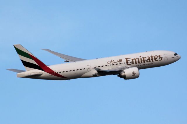 Boeing 777-200 (A6-EWI) - Taken On 05-04-2011