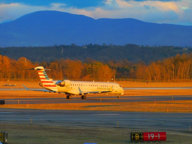 Canadair Regional Jet CRJ-900 (N555NN) - From inside BTV, Gate 8 afternoon of 29th November 2017.