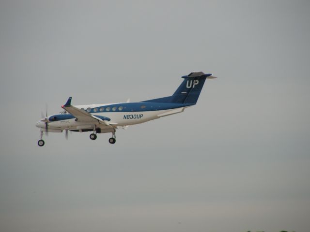 Beechcraft Super King Air 350 (N830UP)