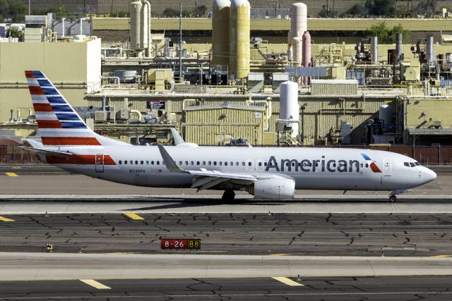 Boeing 737-800 (N338PK)