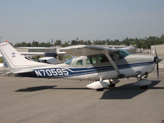 Cessna 206 Stationair (N70595) - TAXIING AT FULLERTON