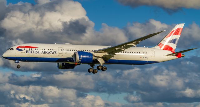 Boeing 787-9 Dreamliner (G-ZBKJ) - Gorgeous light greets this BA 789 at YYZ on the once daily LHR-YYZ (Covid scheduling)