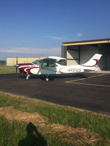 Cessna Skylane RG (N4912S)