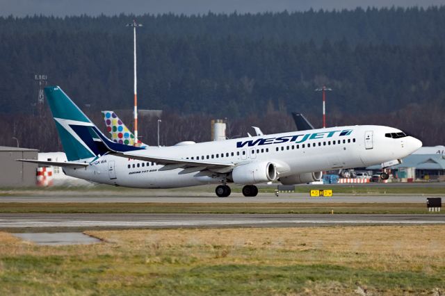 Boeing 737-800 (C-GKWA)