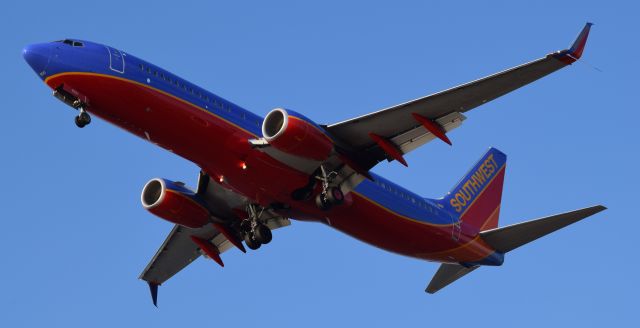 Boeing 737-700 (N865IA)