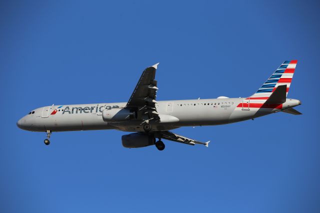 Airbus A321 (N509AY)