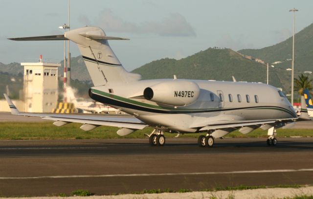 Bombardier Challenger 300 (N497EC)