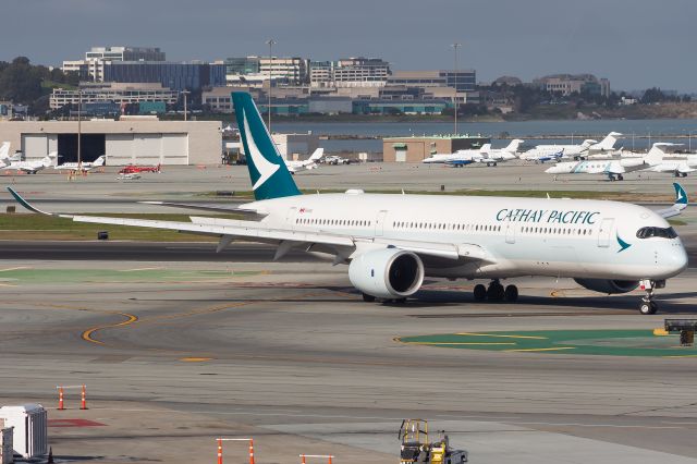 Airbus A350-900 (B-LRJ)