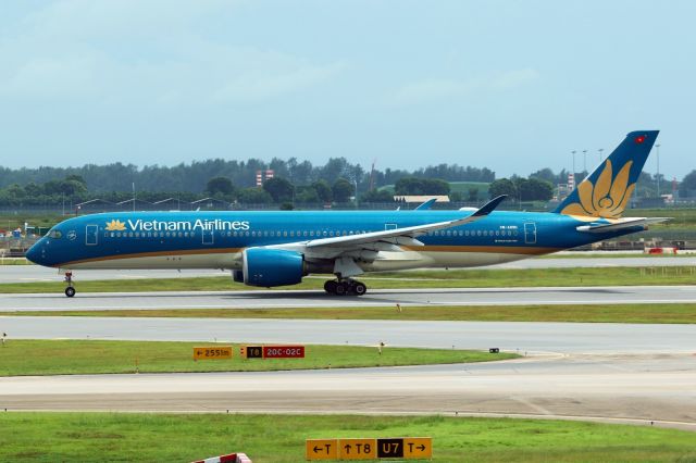 Airbus A350-900 (VN-A890)